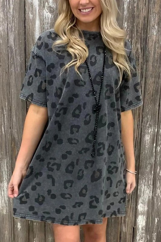 Vintage Leopard T-Shirt Dress